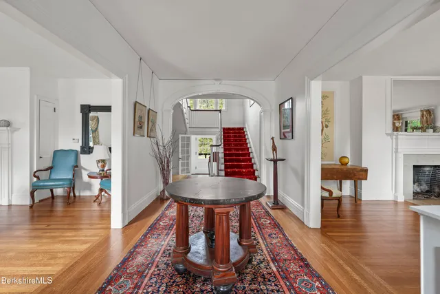 $1,100,000 | 89 Crofut Street, Pittsfield, MA 01201