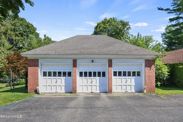 $1,100,000 | 89 Crofut Street, Pittsfield, MA 01201