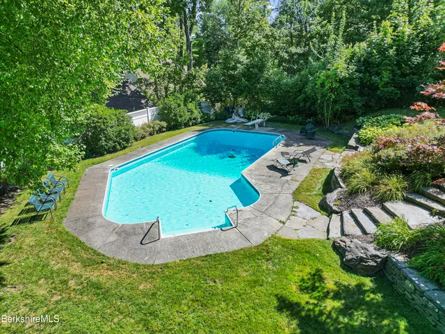 $1,100,000 | 89 Crofut Street, Pittsfield, MA 01201