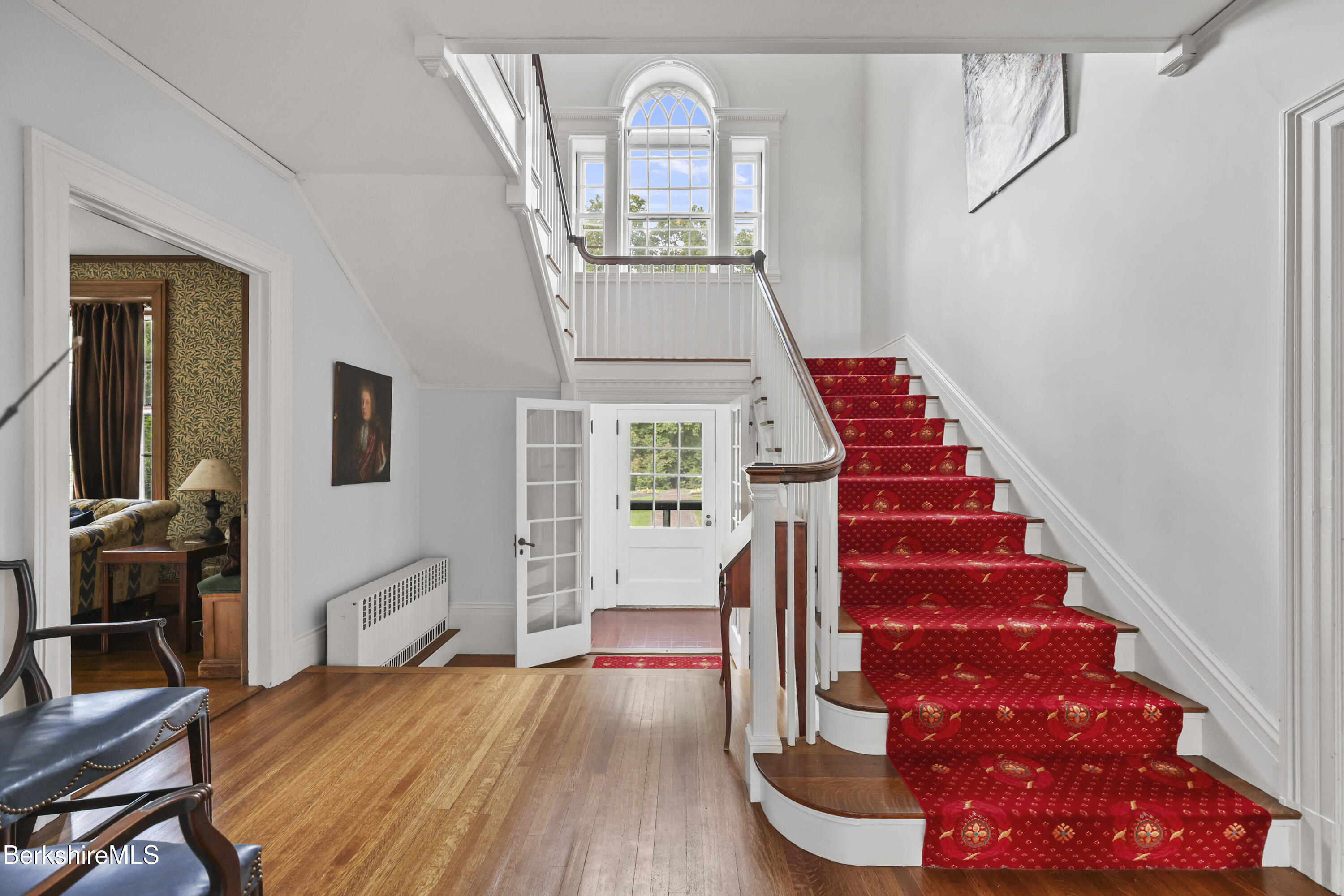 89 Crofut Street Pittsfield, MA 01201 - Photo 9 of 64 30 Foyer