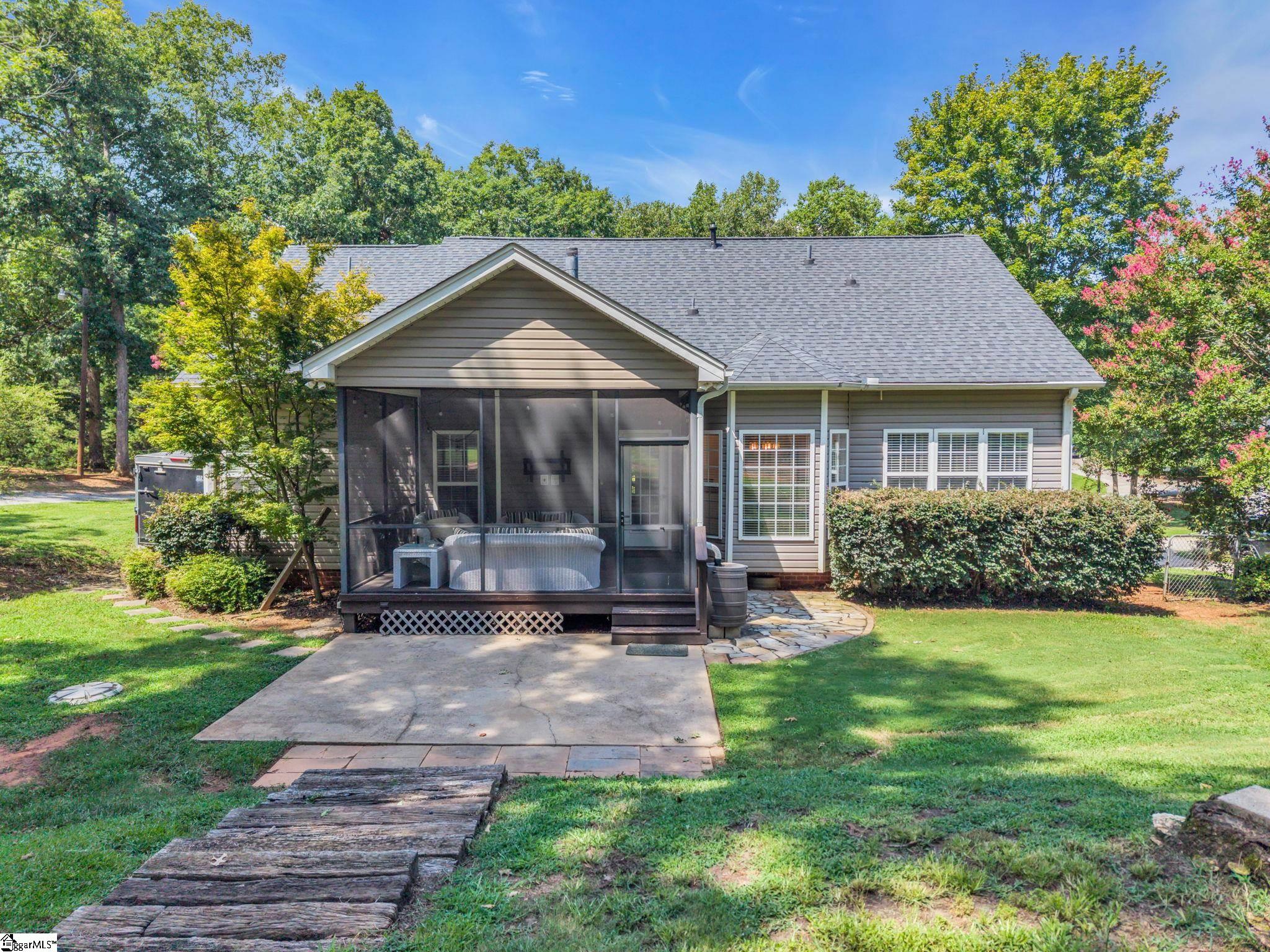 211 Lyons Drive Simpsonville, SC 29681 - Photo 38 of 43 Gallery Image 38