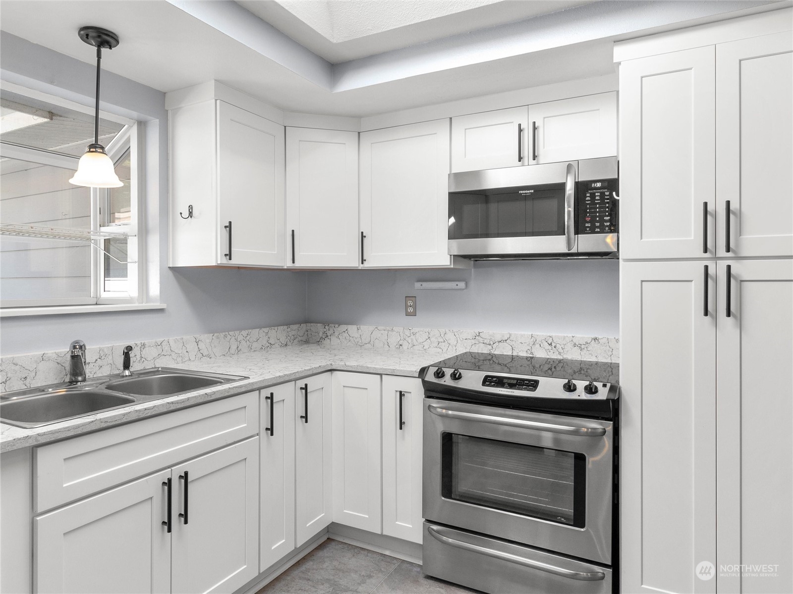 17209 Southeast Jones Road Renton, WA 98058 - Photo 14 of 40