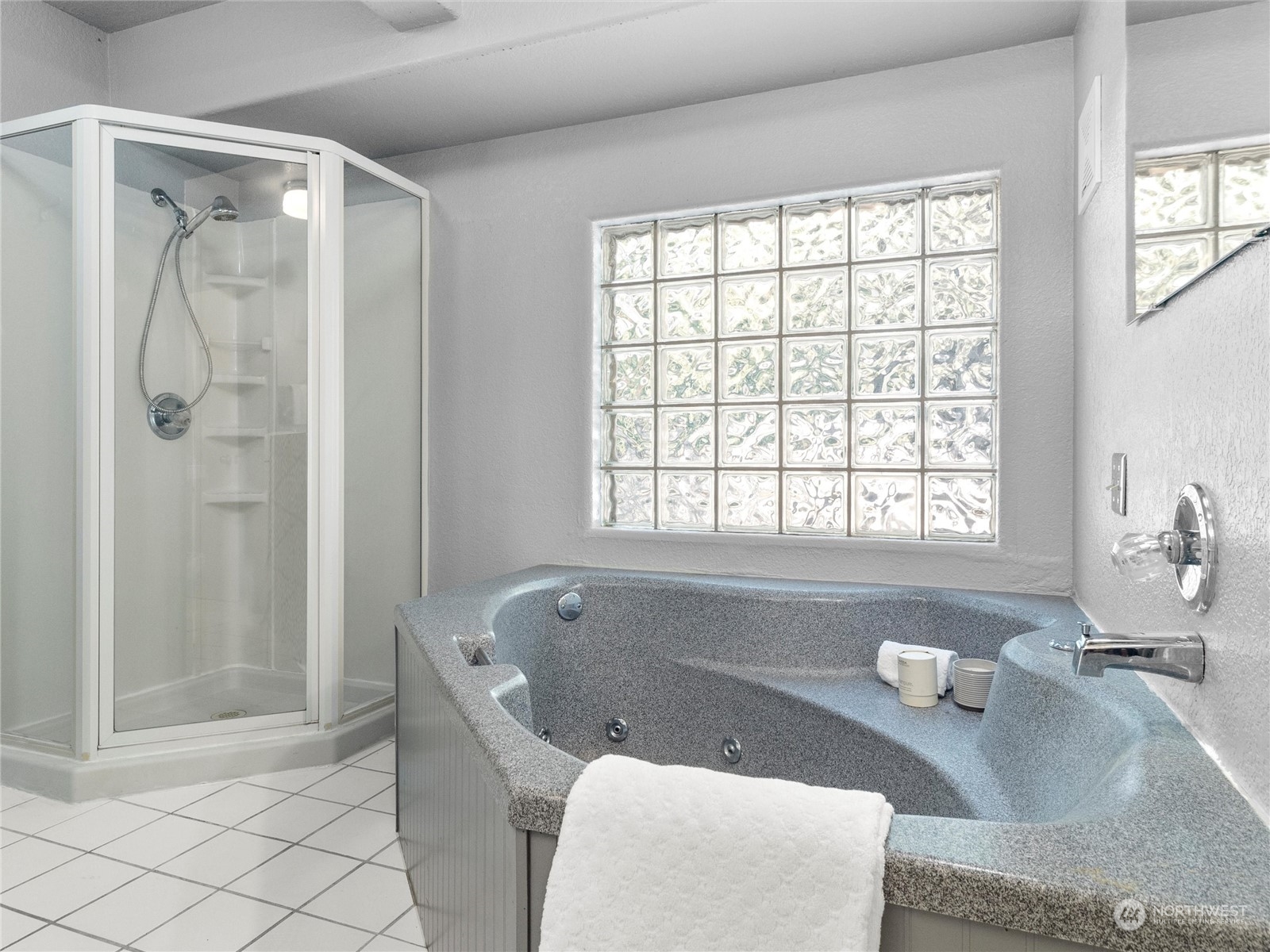 17209 Southeast Jones Road Renton, WA 98058 - Photo 20 of 40