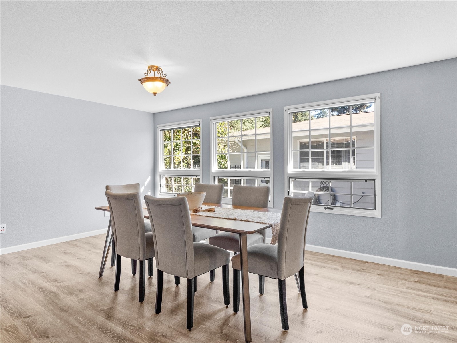 17209 Southeast Jones Road Renton, WA 98058 - Photo 22 of 40