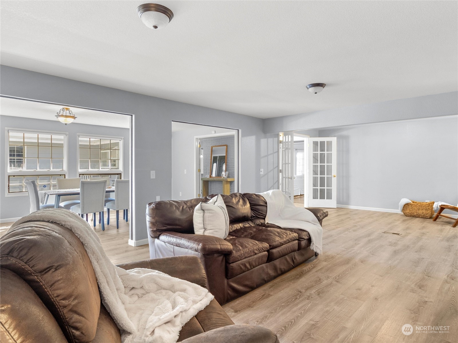 17209 Southeast Jones Road Renton, WA 98058 - Photo 24 of 40