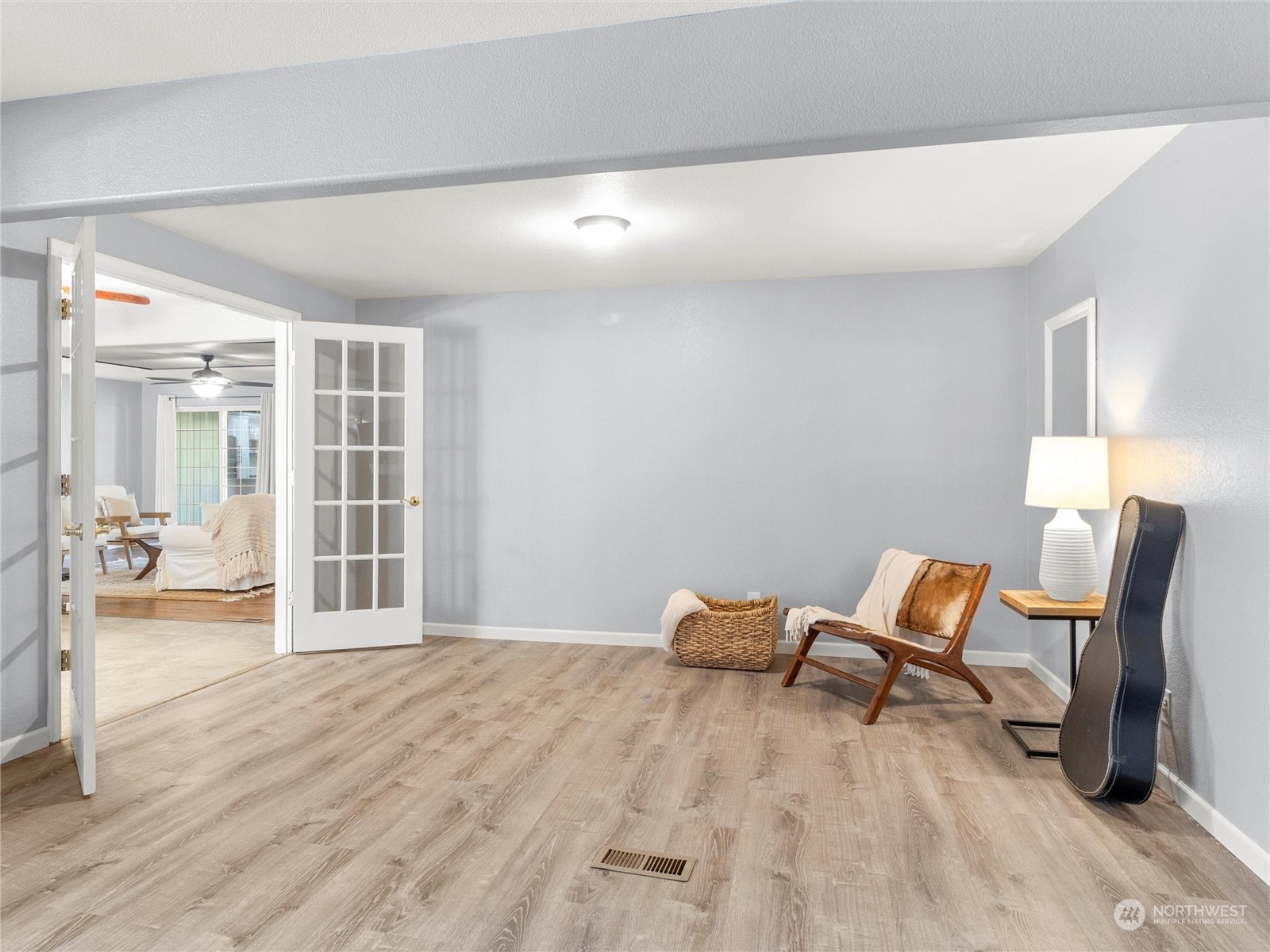 17209 Southeast Jones Road Renton, WA 98058 - Photo 25 of 40