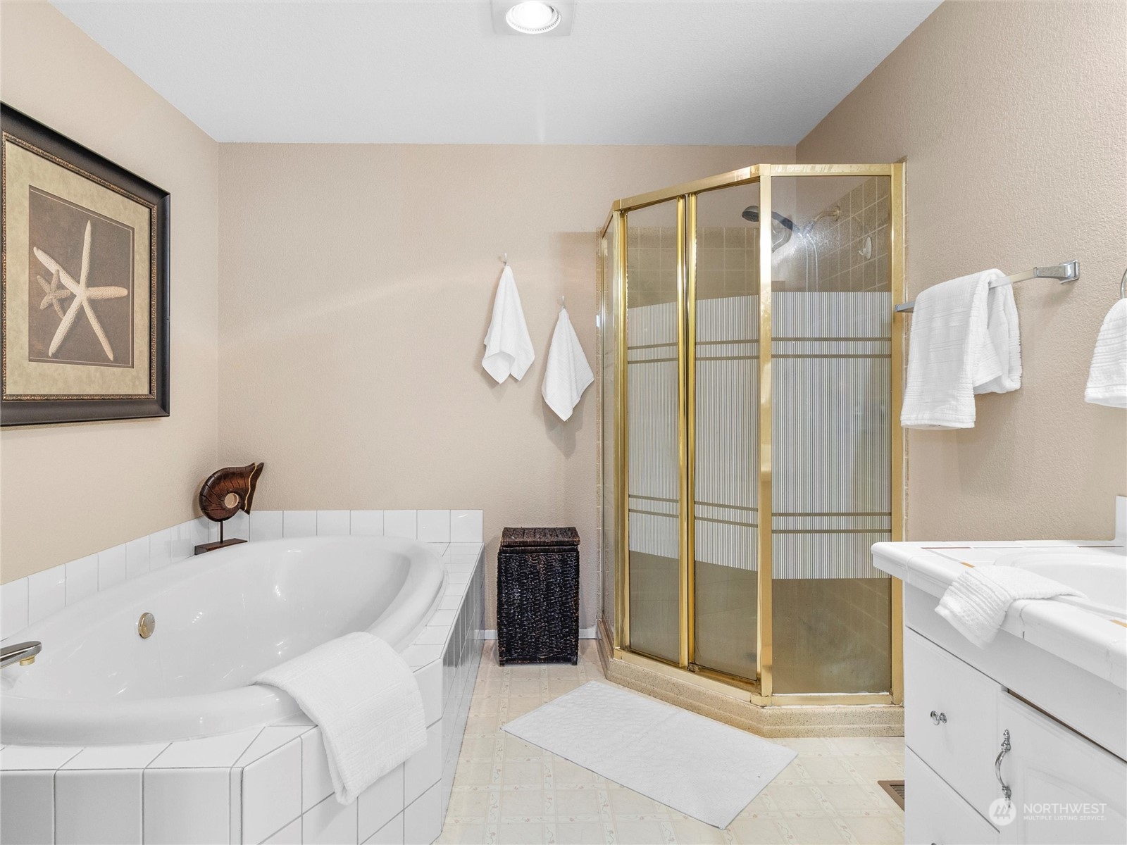 17209 Southeast Jones Road Renton, WA 98058 - Photo 27 of 40