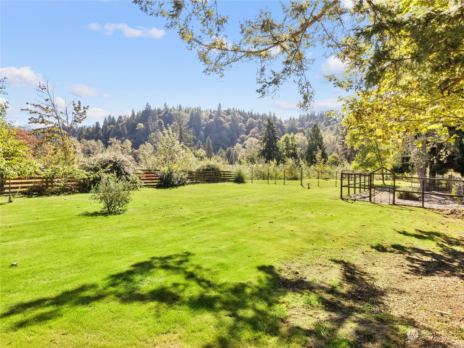 17209 Southeast Jones Road Renton, WA 98058 - Photo 33 of 40