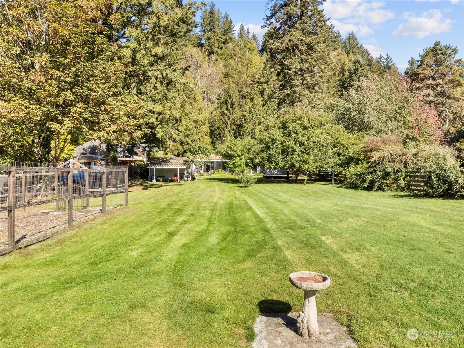 17209 Southeast Jones Road Renton, WA 98058 - Photo 35 of 40