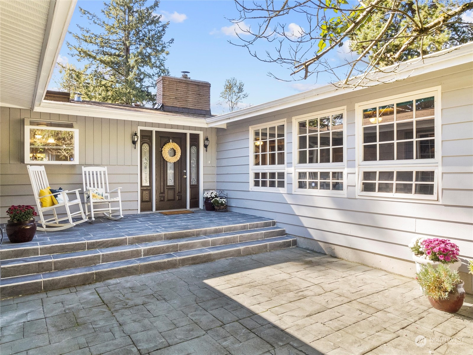 17209 Southeast Jones Road Renton, WA 98058 - Photo 6 of 40