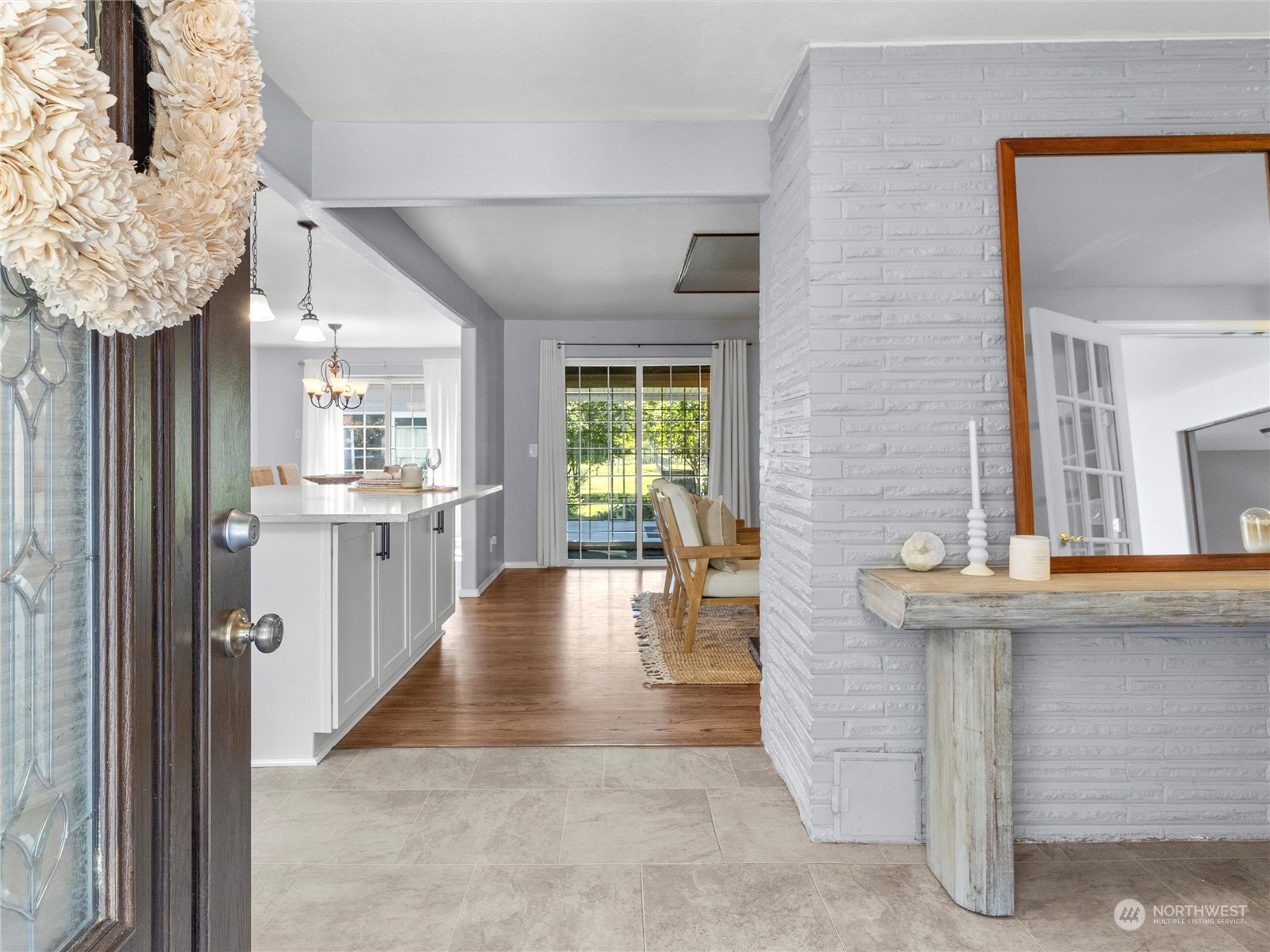 17209 Southeast Jones Road Renton, WA 98058 - Photo 8 of 40