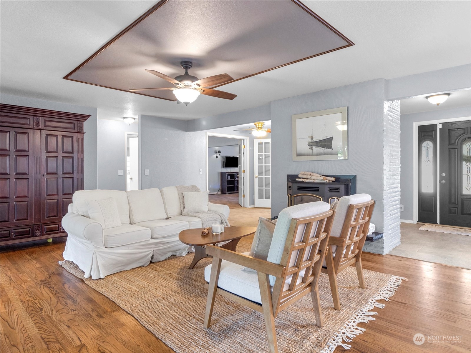 17209 Southeast Jones Road Renton, WA 98058 - Photo 9 of 40