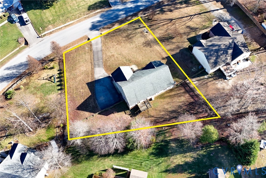 3120 Clintwood Road Midlothian, VA 23112 - Photo 36 of 38 an aerial view of house with a yard