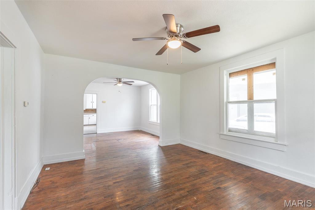 1202 Spring Street Poplar Bluff, MO 63901 - Photo 3 of 15