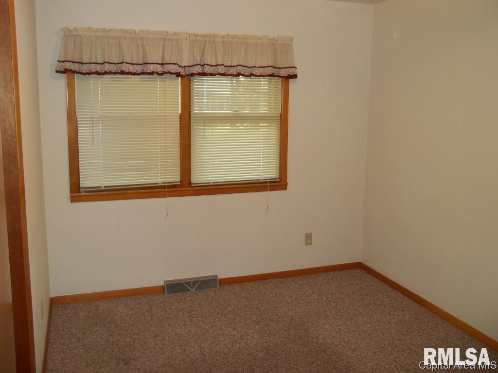 2417 Arrowhead Drive Springfield, IL 62702 - Photo 17 of 23 Gallery Image 17
