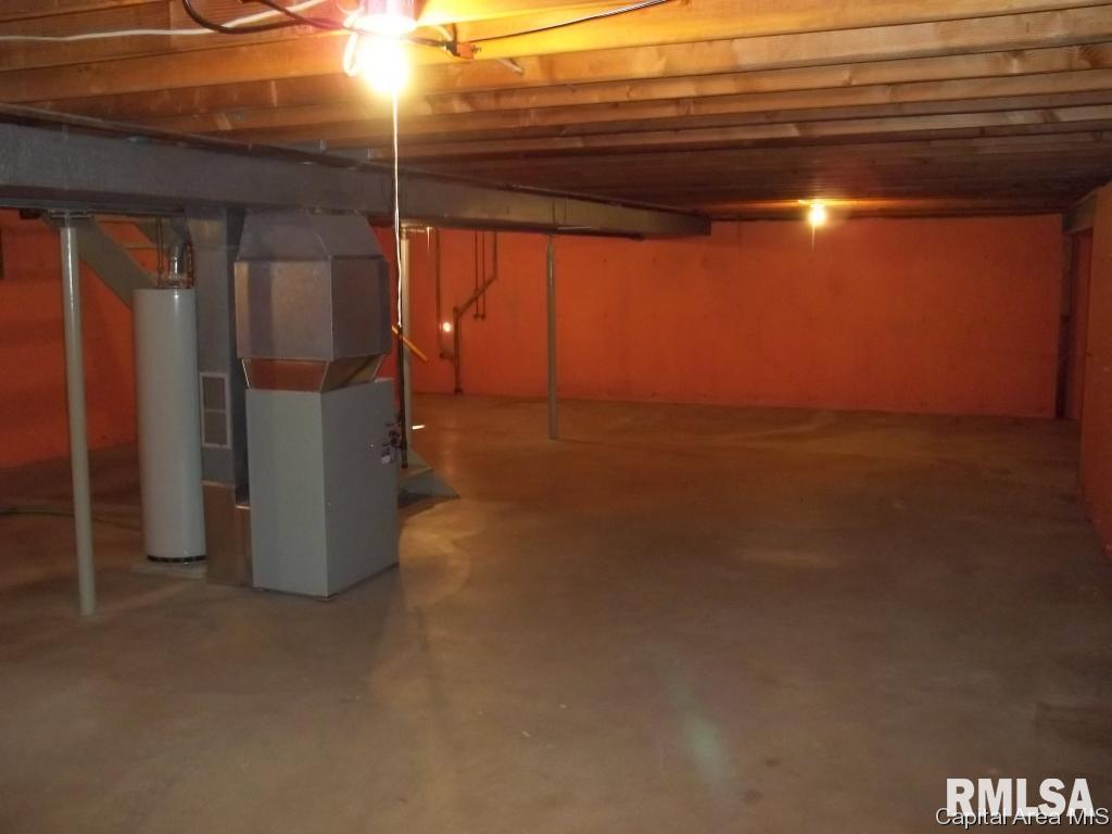 2417 Arrowhead Drive Springfield, IL 62702 - Photo 19 of 23 Gallery Image 19