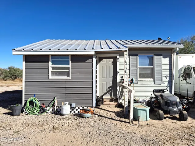 $450,000 | 1221 East Forrest Lane, Benson, AZ 85602