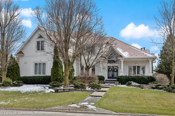 $1,000,000 | 11 Loblolly Court, Lemont, IL 60439