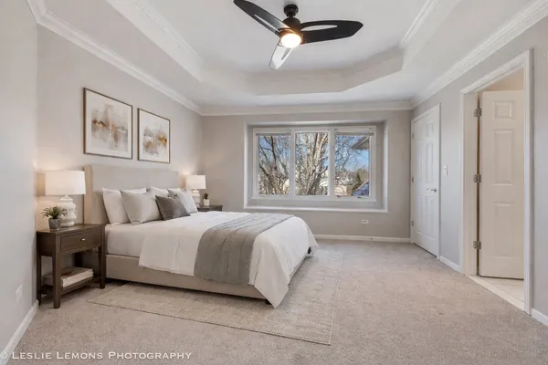 $1,000,000 | 11 Loblolly Court, Lemont, IL 60439