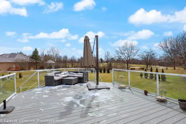 $1,000,000 | 11 Loblolly Court, Lemont, IL 60439