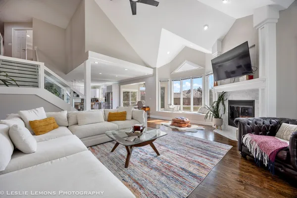 $1,000,000 | 11 Loblolly Court, Lemont, IL 60439