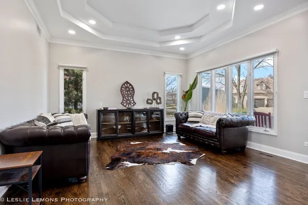 $1,000,000 | 11 Loblolly Court, Lemont, IL 60439