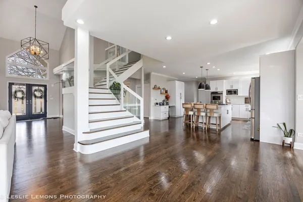 $1,000,000 | 11 Loblolly Court, Lemont, IL 60439