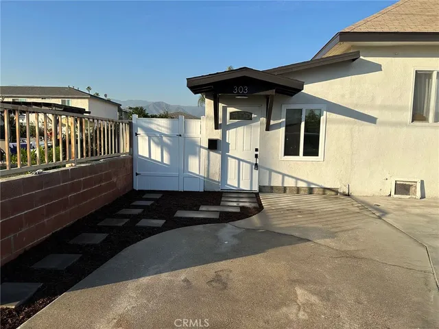 $1,800 | 301 North Soldano Avenue, Azusa, CA 91702