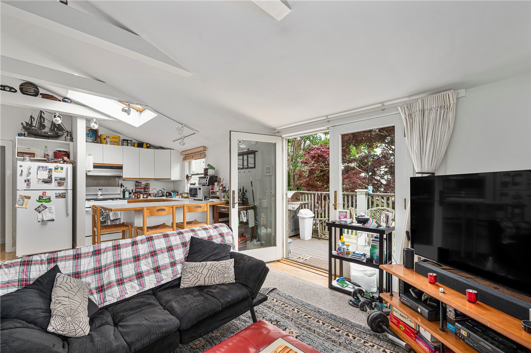 14 Kay Street Newport, RI 02840 - Photo 13 of 47