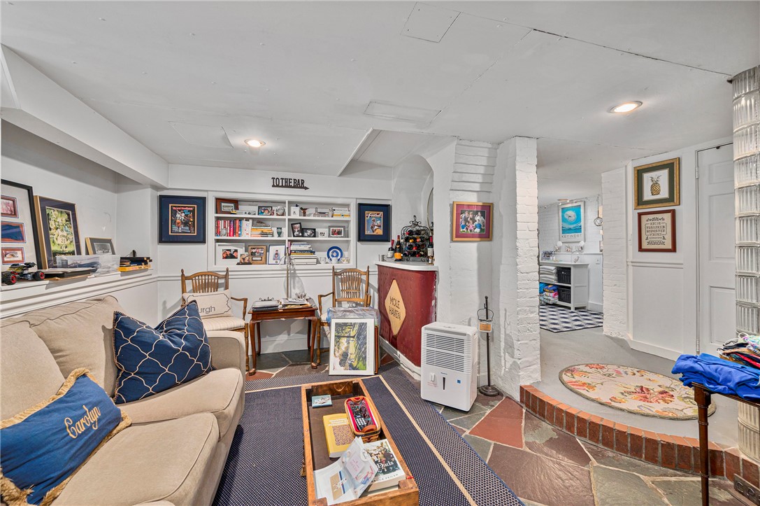 14 Kay Street Newport, RI 02840 - Photo 17 of 47