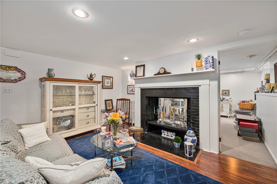 14 Kay Street Newport, RI 02840 - Photo 20 of 47