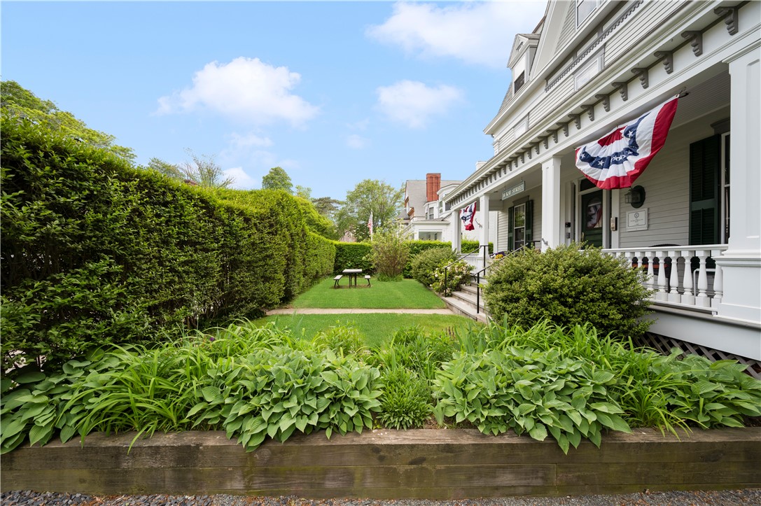 14 Kay Street Newport, RI 02840 - Photo 2 of 47