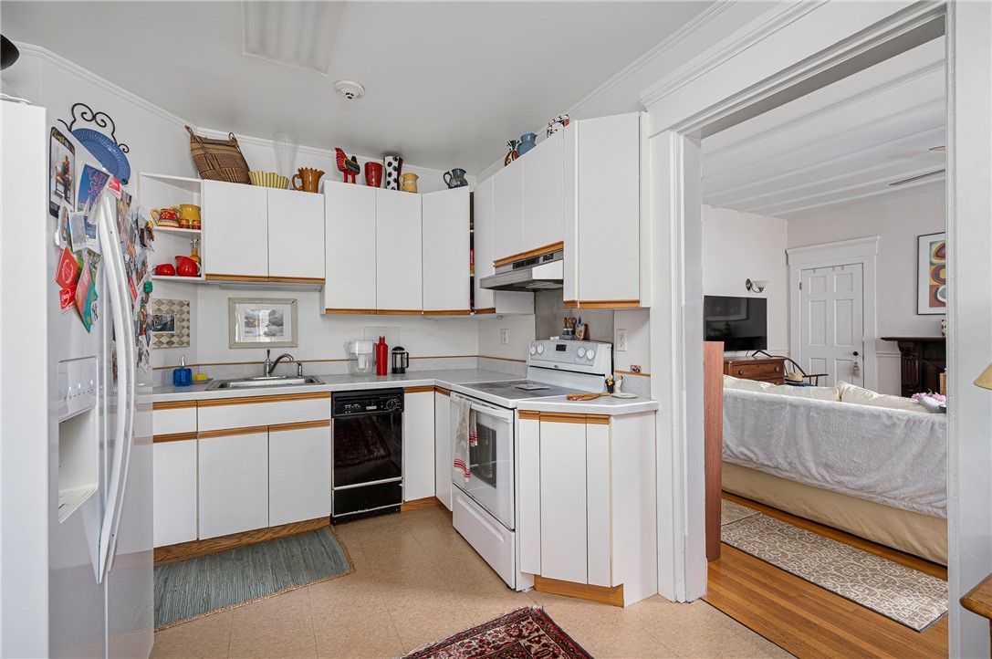 14 Kay Street Newport, RI 02840 - Photo 25 of 47