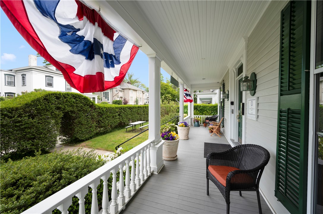 14 Kay Street Newport, RI 02840 - Photo 4 of 47