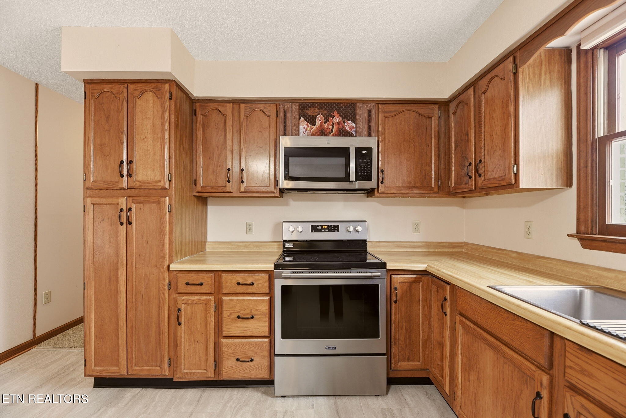 207 Strader Road Powell, TN 37849 - Photo 13 of 51 13-web-or-mls-Strdr207 (15)