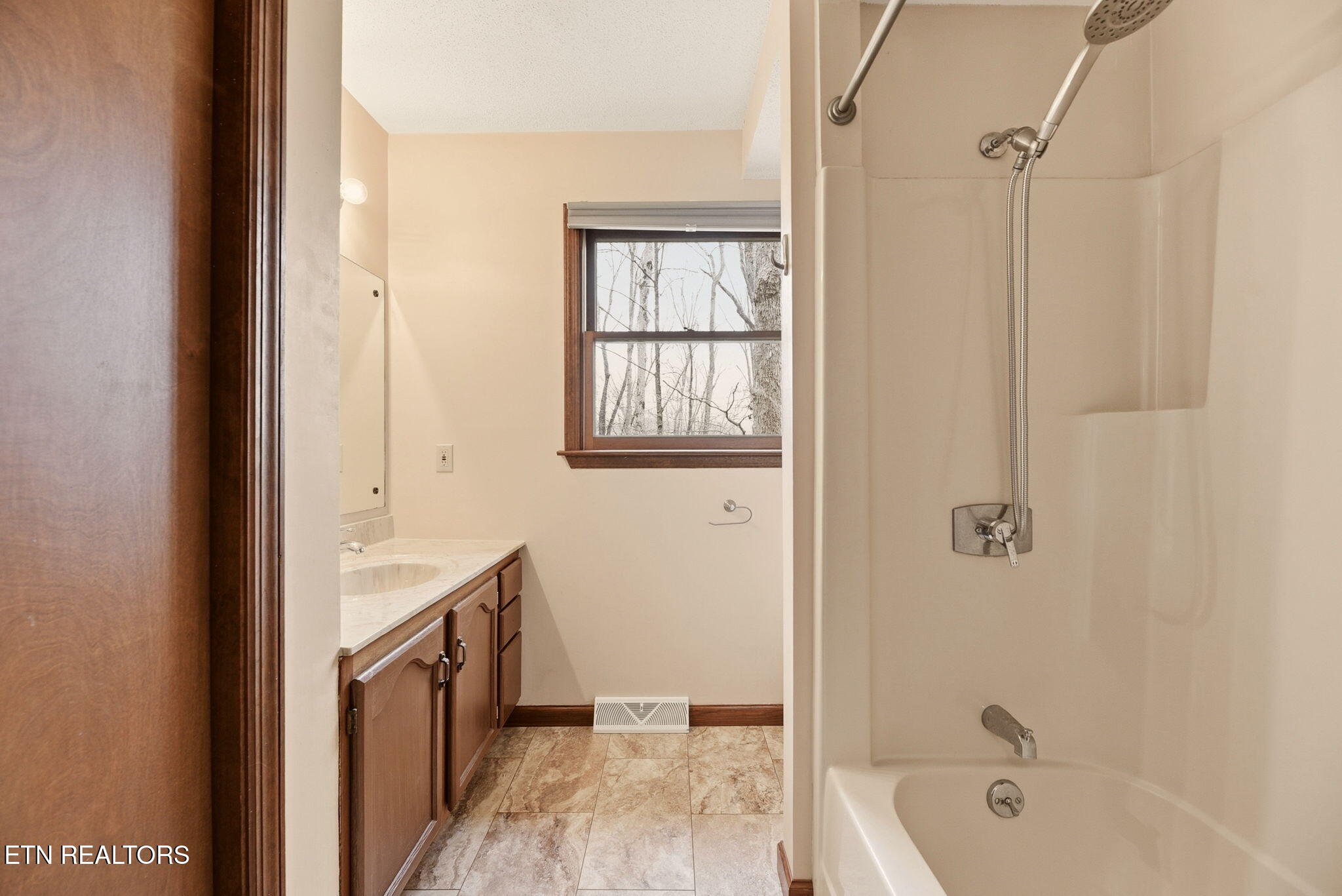 207 Strader Road Powell, TN 37849 - Photo 20 of 51 20-web-or-mls-Strdr207 (22)