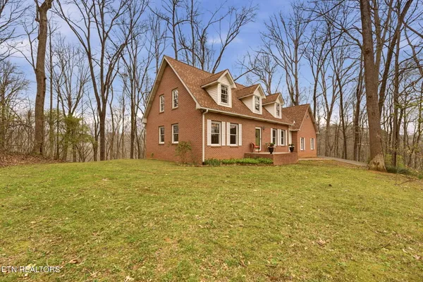 $670,000 | 207 Strader Road, Powell, TN 37849