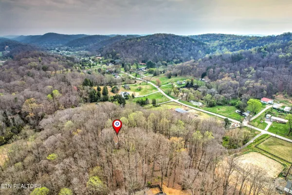 $670,000 | 207 Strader Road, Powell, TN 37849