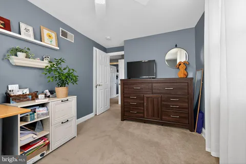 $259,900 | 5201 Whitehall Drive, Clifton Heights, PA 19018