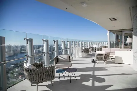 $6,995,000 | 18501 Collins Avenue, Unit 1501, Sunny Isles Beach, FL 33160