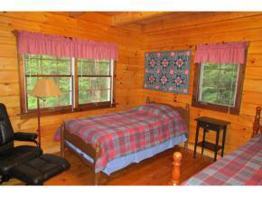 758 Boardman Loop Wardsboro, VT 05360 - Photo 12 of 16 Gallery Image 12