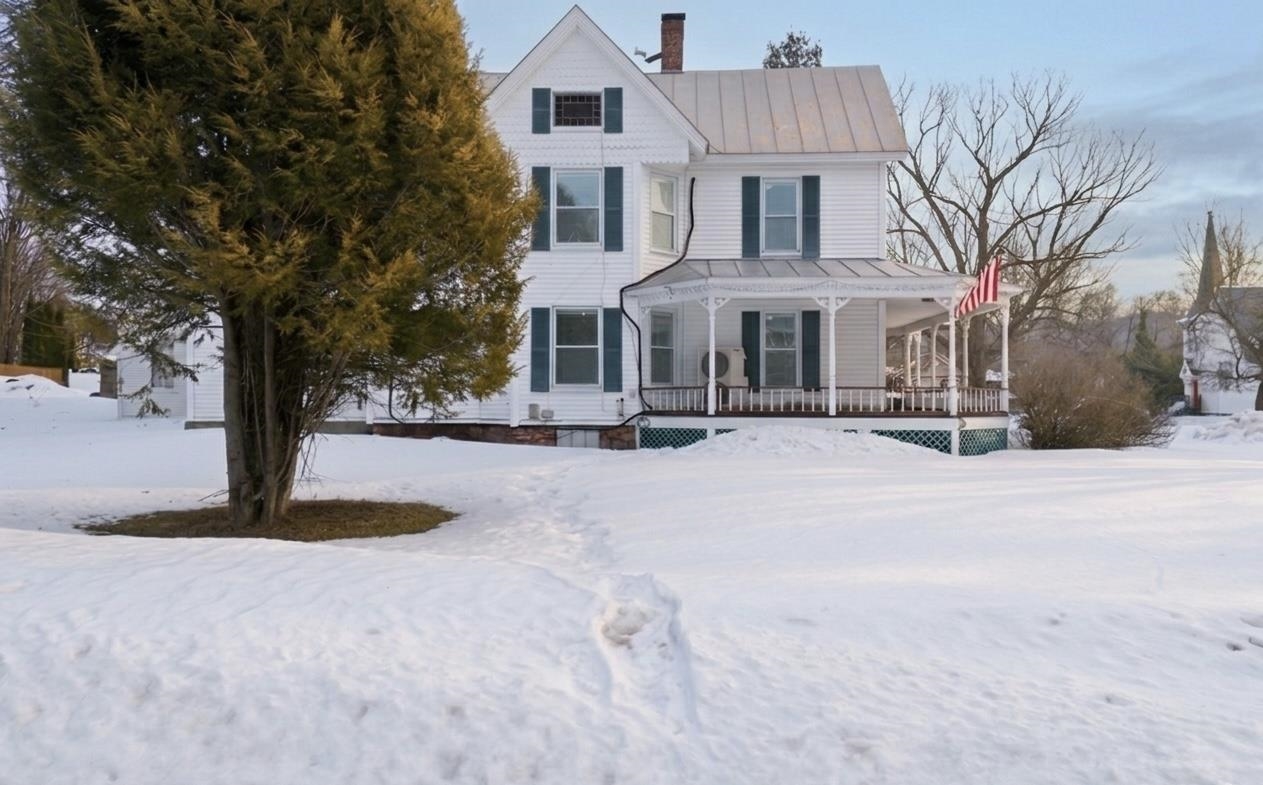 46 Church Street Richford, VT 05476 - Photo 2 of 60