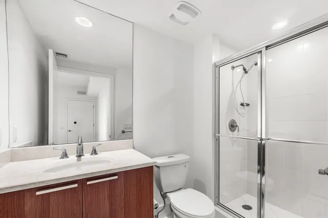 $625,000 | 2650 Lake Shore Drive, Unit 1005, Riviera Beach, FL 33404