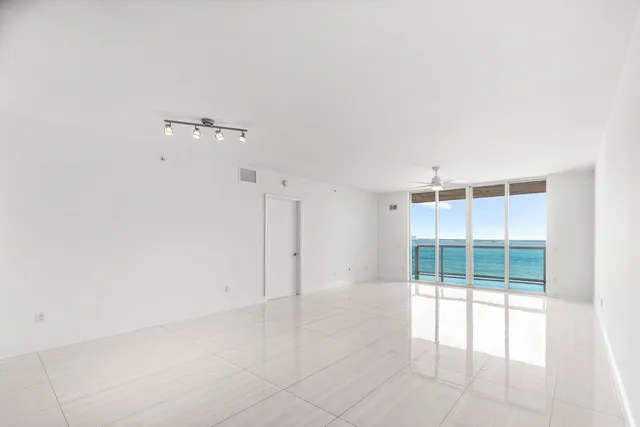 $625,000 | 2650 Lake Shore Drive, Unit 1005, Riviera Beach, FL 33404