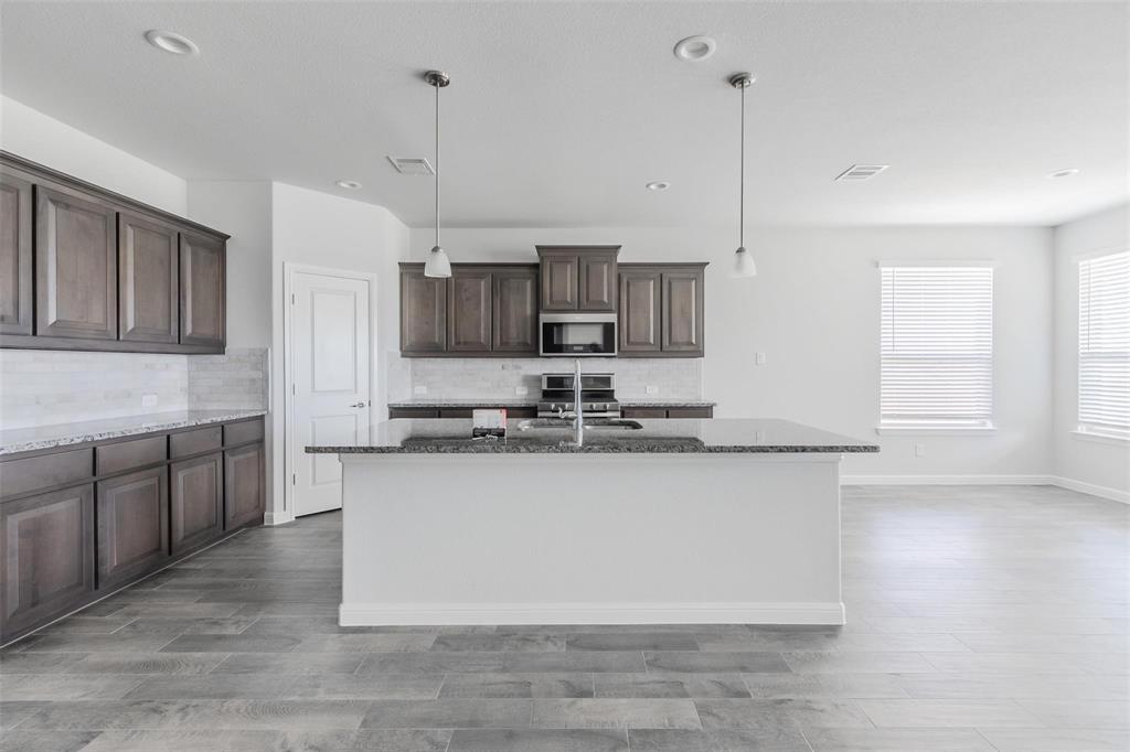 1343 Fox Hollow Road Krum, TX 76249 - Photo 10 of 37