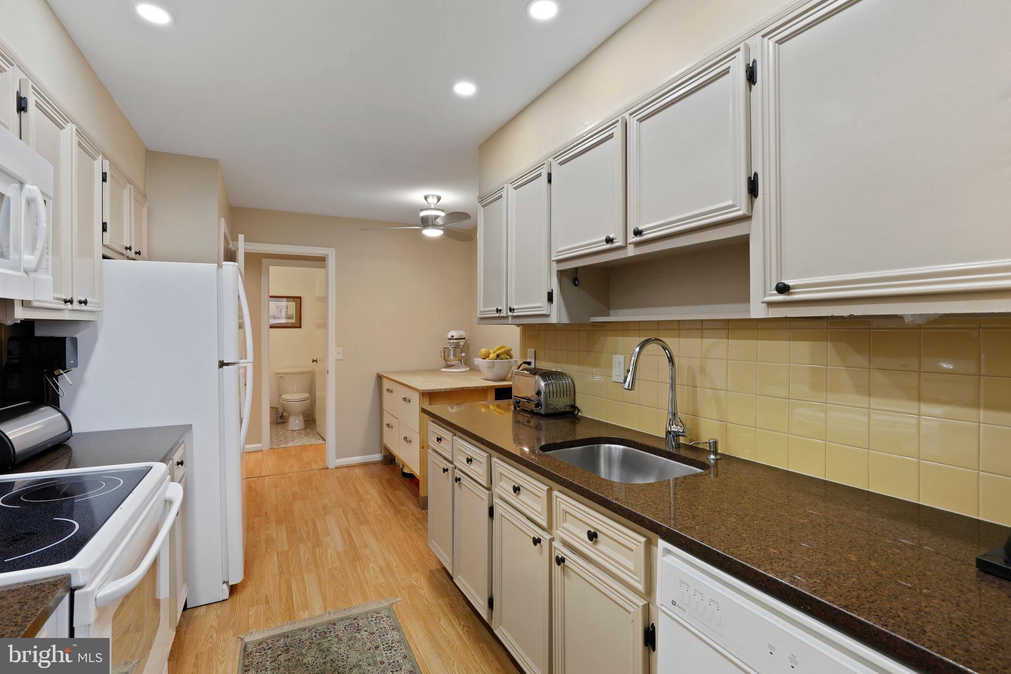 6101 Edsall Road, Unit 1808 Alexandria, VA 22304 - Photo 11 of 28