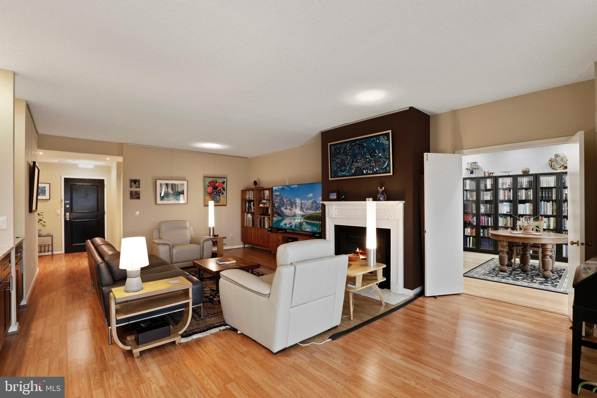 6101 Edsall Road, Unit 1808 Alexandria, VA 22304 - Photo 3 of 28