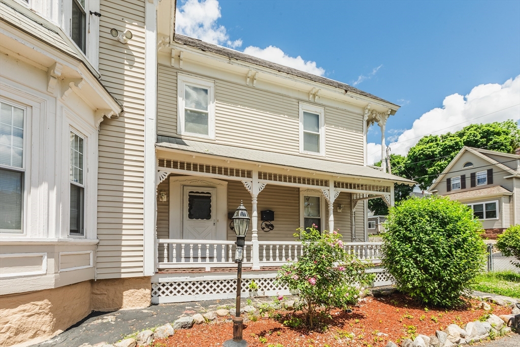 18 May Street Lowell, MA 01850 - Photo 5 of 37
