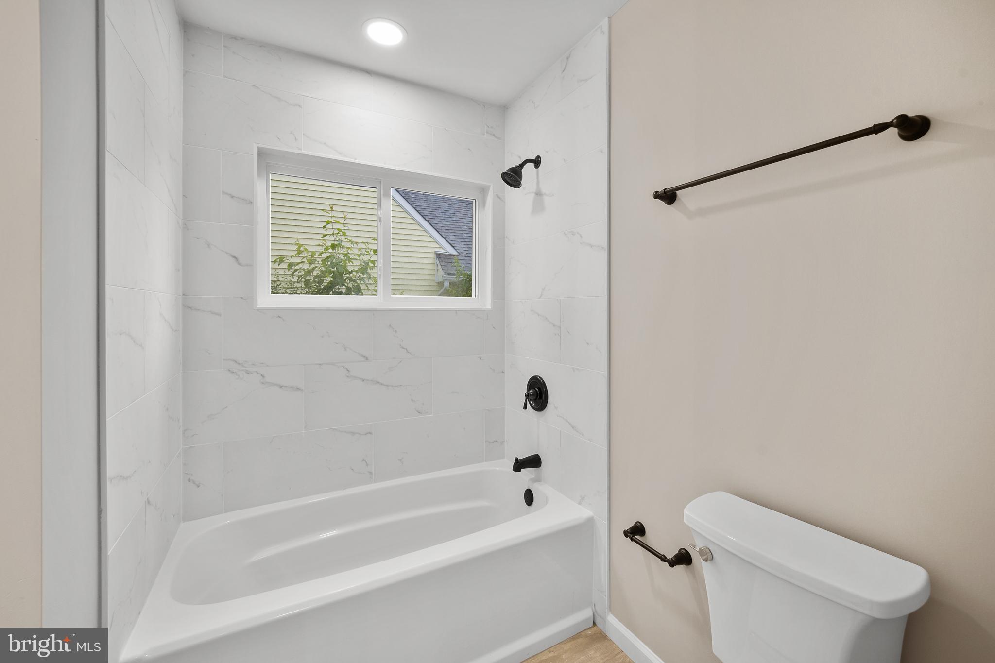 80 Hollow Road Levittown, PA 19056 - Photo 11 of 31 Gallery Image 11