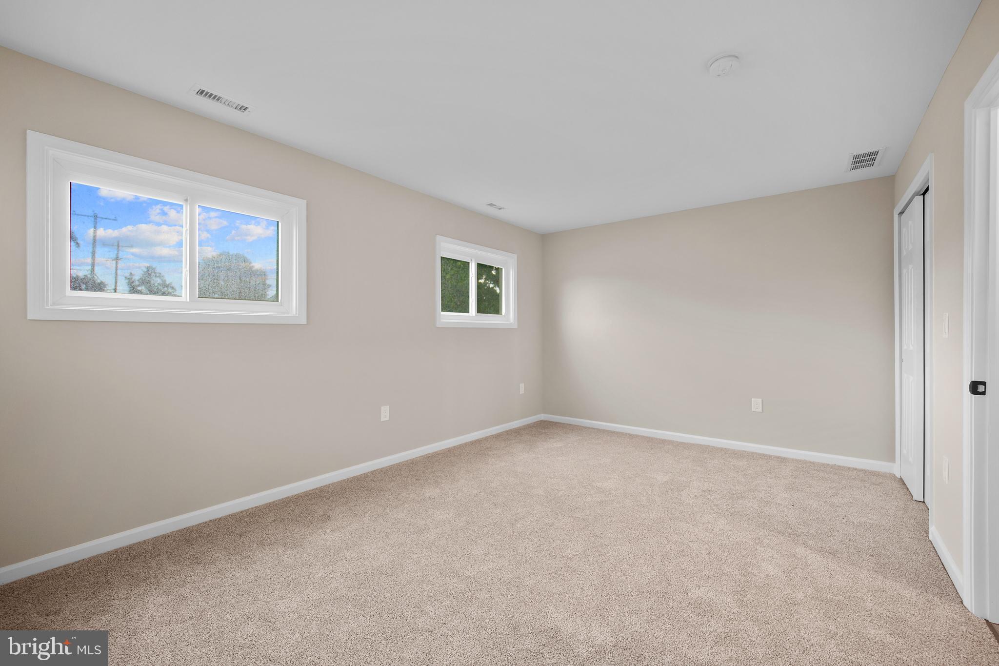 80 Hollow Road Levittown, PA 19056 - Photo 15 of 31 Gallery Image 15